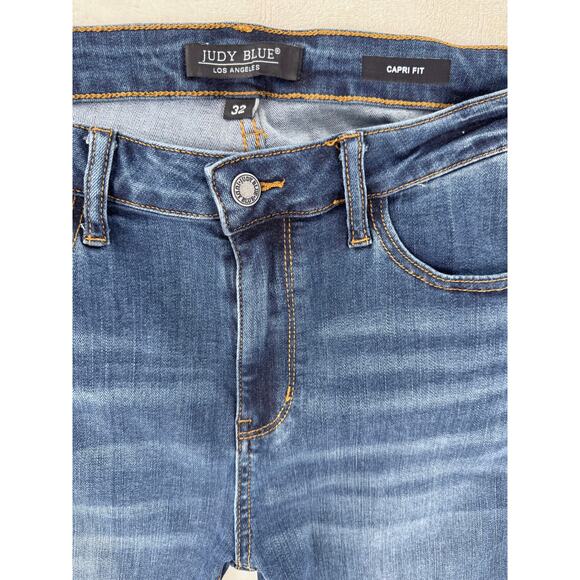 Judy Blue Serenity Capri Jeans 32 Mid Rise Slim Straight Crop Ankle Denim - Picture 3 of 8